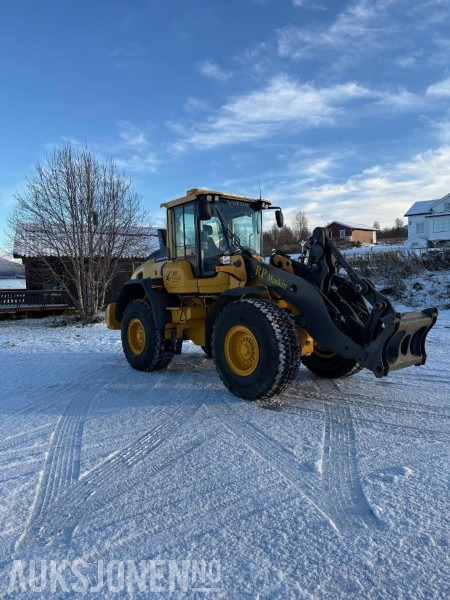 2015 Volvo L90H - 1 Skuff - 7456T - 轮式装载机:图3 2015 Volvo L90H - 1 Skuff - 7456T - 轮式装载机:图3