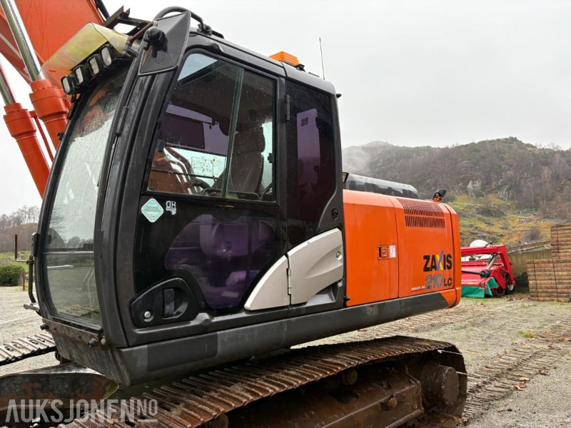 2016 Hitachi ZX210LC-5B med Engcon tiltrotator, planeringsskuffe og Gjerstad graveskuff - 挖掘机:图4 2016 Hitachi ZX210LC-5B med Engcon tiltrotator, planeringsskuffe og Gjerstad graveskuff - 挖掘机:图4