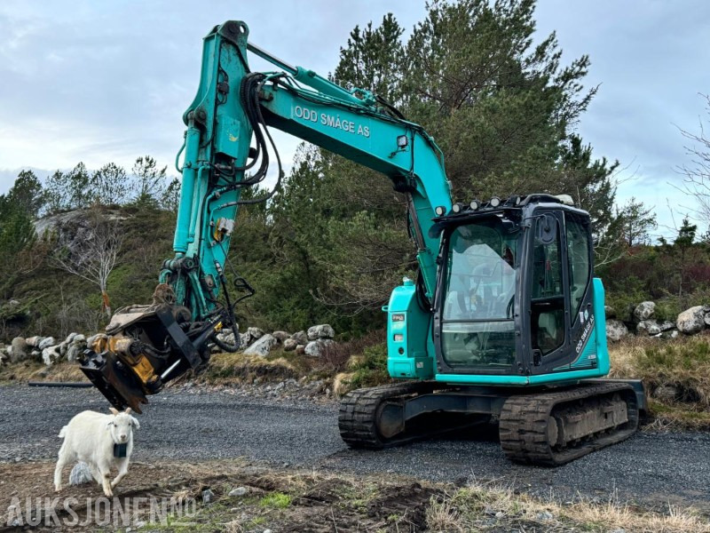 2016 Kobelco SK75SR-3E - 8,5 tonns gravemaskin med gummibelter - Tiltrotator - Pusskuffe - Bunkringspumpe - Sentralsmøring - Sertifisert - 挖掘机:图1 2016 Kobelco SK75SR-3E - 8,5 tonns gravemaskin med gummibelter - Tiltrotator - Pusskuffe - Bunkringspumpe - Sentralsmøring - Sertifisert - 挖掘机:图1