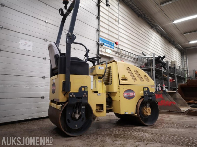 2016 PacLite RM900D, Tandemvals, kun 167 timer, Kubota motor, Perfekt til asfaltering - 碾压机:图4 2016 PacLite RM900D, Tandemvals, kun 167 timer, Kubota motor, Perfekt til asfaltering - 碾压机:图4