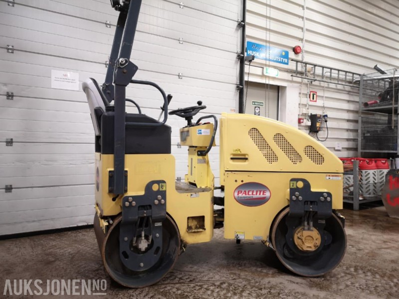 2016 PacLite RM900D, Tandemvals, kun 167 timer, Kubota motor, Perfekt til asfaltering - 碾压机:图5 2016 PacLite RM900D, Tandemvals, kun 167 timer, Kubota motor, Perfekt til asfaltering - 碾压机:图5