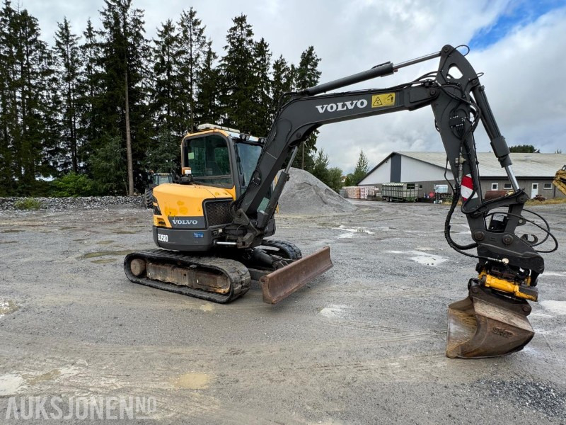 2016 Volvo ecr58d beltegraver 4301t, tiltrotator, pusseskuff,steinskuff - 小型挖掘机:图2 2016 Volvo ecr58d beltegraver 4301t, tiltrotator, pusseskuff,steinskuff - 小型挖掘机:图2