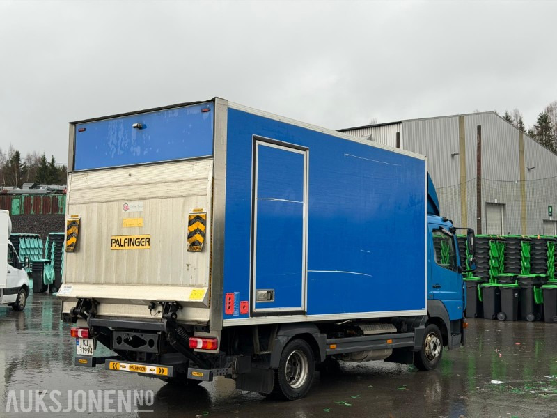 2017 Mercedes-Benz ATEGO 818 L skapbil | Palfinger lift | Ulefoss skap - 厢式卡车:图5 2017 Mercedes-Benz ATEGO 818 L skapbil | Palfinger lift | Ulefoss skap - 厢式卡车:图5