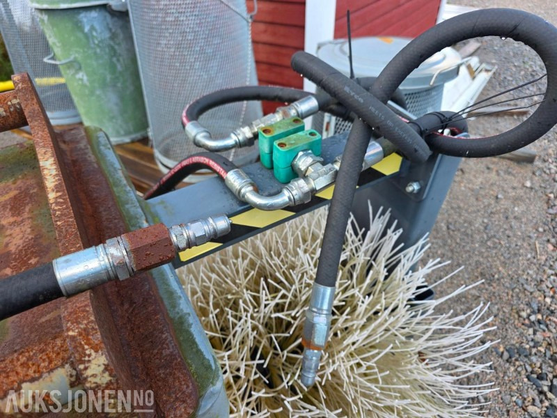 2017 TAH1300S hydraulisk feiebørste / Kost - 附件 适用于 建筑机械:图5 2017 TAH1300S hydraulisk feiebørste / Kost - 附件 适用于 建筑机械:图5