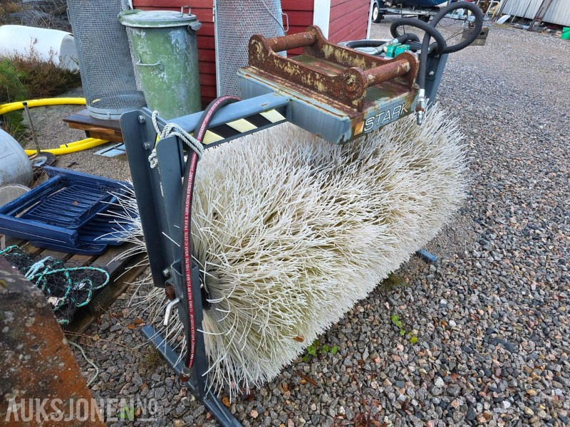 2017 TAH1300S hydraulisk feiebørste / Kost - 附件 适用于 建筑机械:图2 2017 TAH1300S hydraulisk feiebørste / Kost - 附件 适用于 建筑机械:图2