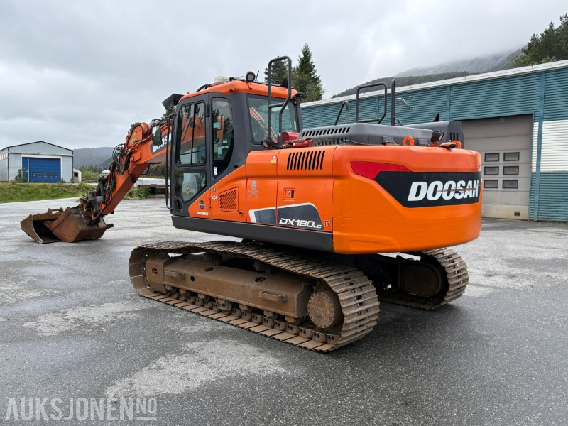 2018 Doosan DX180LC-5 - 6 381 timer - tiltrotator - 2 skuffer - sertifisert - 挖掘机:图4 2018 Doosan DX180LC-5 - 6 381 timer - tiltrotator - 2 skuffer - sertifisert - 挖掘机:图4