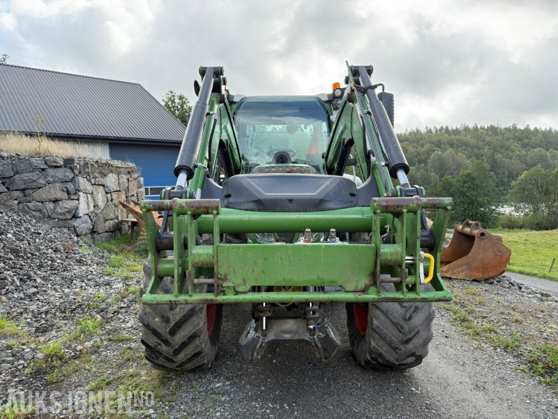 2018 Fendt 516 Vario m/ 2 sett dekk- PTO-FRONTLASTER - 拖拉机:图2 2018 Fendt 516 Vario m/ 2 sett dekk- PTO-FRONTLASTER - 拖拉机:图2