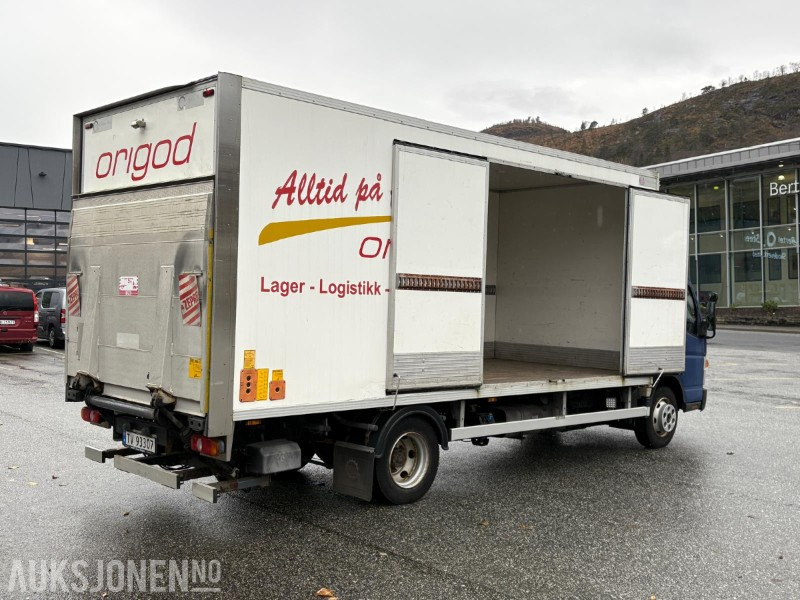 2018 Fuso Canter skapbil m/løftelem - KUN 53123 km - eu-godkjent 26.06.2025 - 厢式卡车:图3 2018 Fuso Canter skapbil m/løftelem - KUN 53123 km - eu-godkjent 26.06.2025 - 厢式卡车:图3