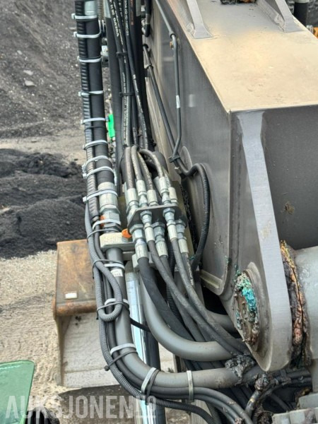 挖掘机 2018 Volvo ECR145EL - 16,5 tonns gravemaskin - Knekkbom - Leica GPS - Sentralsmøring - Bunkringspumpe - 2 skuffer - Sertifiseres før salg：图48