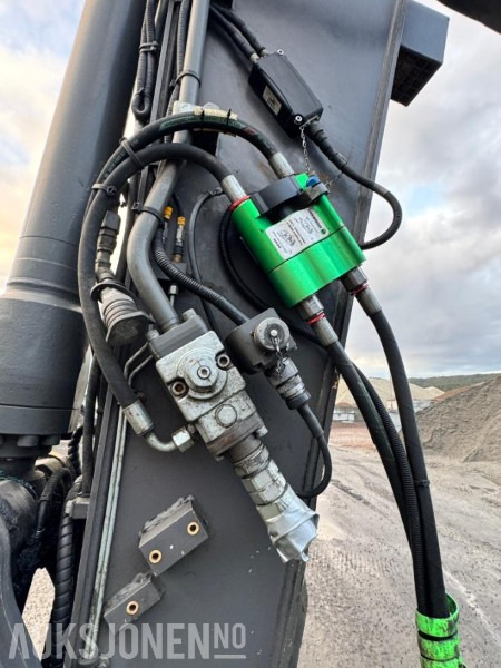 挖掘机 2018 Volvo ECR145EL - 16,5 tonns gravemaskin - Knekkbom - Leica GPS - Sentralsmøring - Bunkringspumpe - 2 skuffer - Sertifiseres før salg：图25