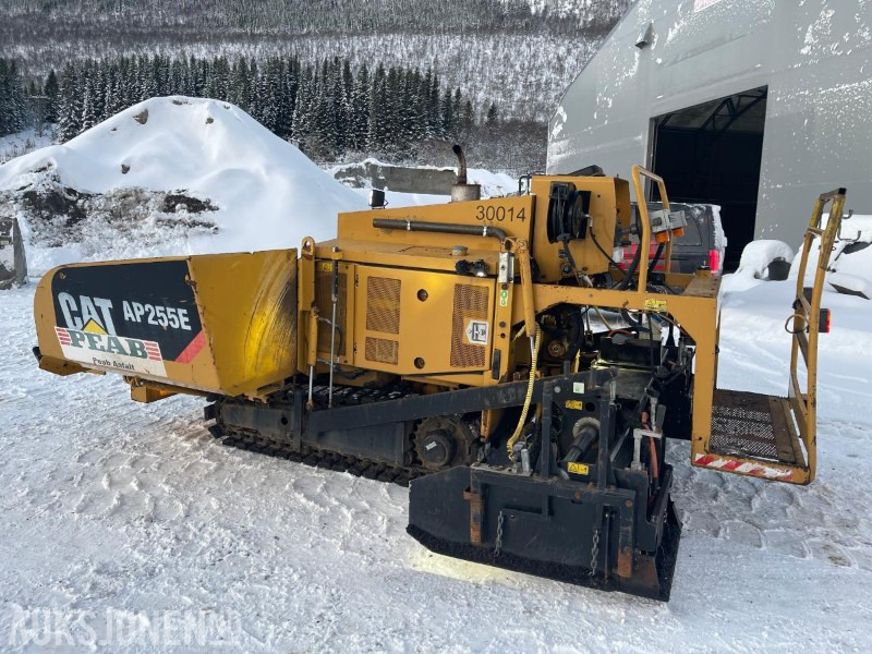2019 Cat AP255E Beltegående asfaltutlegger, kun 1655 timer ! - 建筑设备:图3 2019 Cat AP255E Beltegående asfaltutlegger, kun 1655 timer ! - 建筑设备:图3