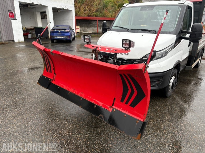 2019 Iveco Daily planbil m/ Hilltip IceStriker og Western Wide-Out brøyteplog - EU godkjent til 04.11.2026 - 栏板式/ 平板卡车:图5 2019 Iveco Daily planbil m/ Hilltip IceStriker og Western Wide-Out brøyteplog - EU godkjent til 04.11.2026 - 栏板式/ 平板卡车:图5