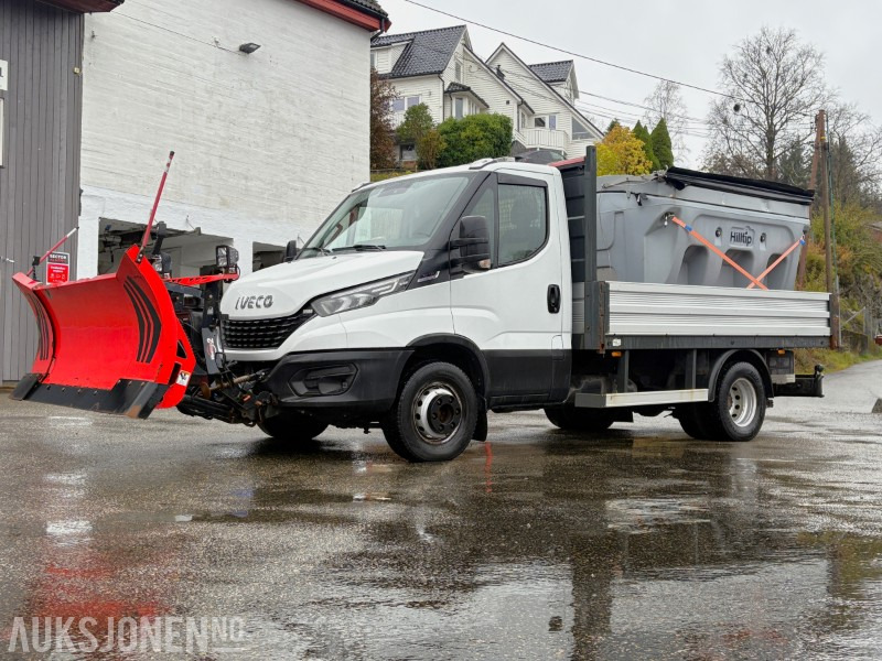 2019 Iveco Daily planbil m/ Hilltip IceStriker og Western Wide-Out brøyteplog - EU godkjent til 04.11.2026 - 栏板式/ 平板卡车:图1 2019 Iveco Daily planbil m/ Hilltip IceStriker og Western Wide-Out brøyteplog - EU godkjent til 04.11.2026 - 栏板式/ 平板卡车:图1