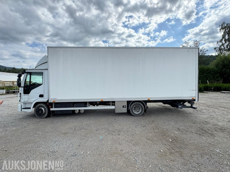 2019 Iveco Eurocargo skapbil med varme og kjøl i skap / 43126 km - 厢式卡车:图2 2019 Iveco Eurocargo skapbil med varme og kjøl i skap / 43126 km - 厢式卡车:图2