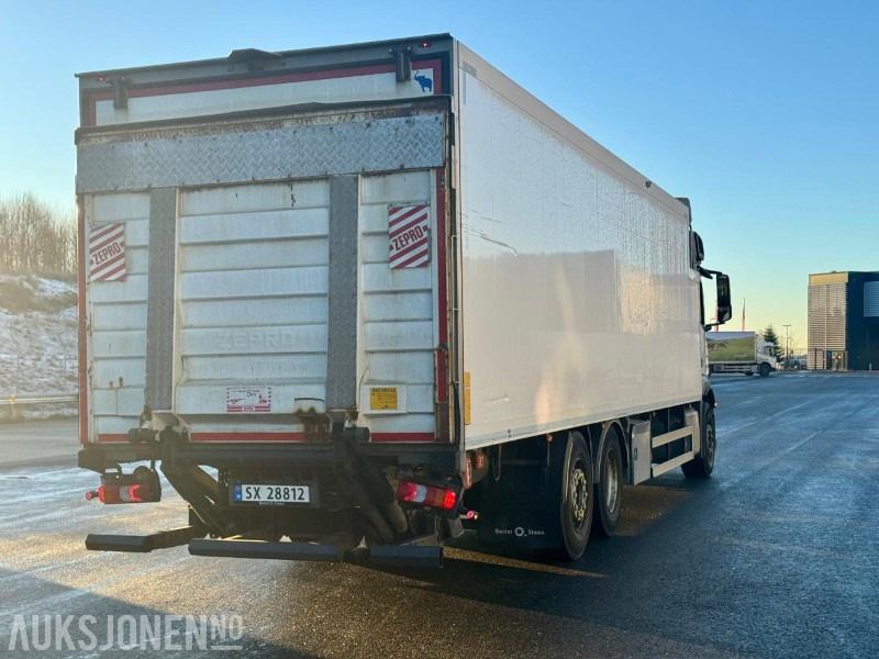 2019 Mercedes-Benz Actros 2545 L 6x2 Kjølebil - Eu-godkjent til 06/26 - Km: 193419 - 厢式卡车:图3 2019 Mercedes-Benz Actros 2545 L 6x2 Kjølebil - Eu-godkjent til 06/26 - Km: 193419 - 厢式卡车:图3