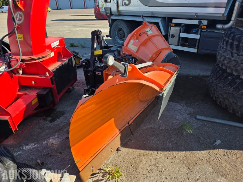 2020 Pronar PUV-3600HD snøplog + slitestål - 建筑设备:图2 2020 Pronar PUV-3600HD snøplog + slitestål - 建筑设备:图2