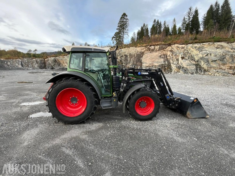 2021 Fendt 211 Vario med Trima frontlaster, hydraulisk toppstag, triangel og skuffe - 拖拉机:图3 2021 Fendt 211 Vario med Trima frontlaster, hydraulisk toppstag, triangel og skuffe - 拖拉机:图3
