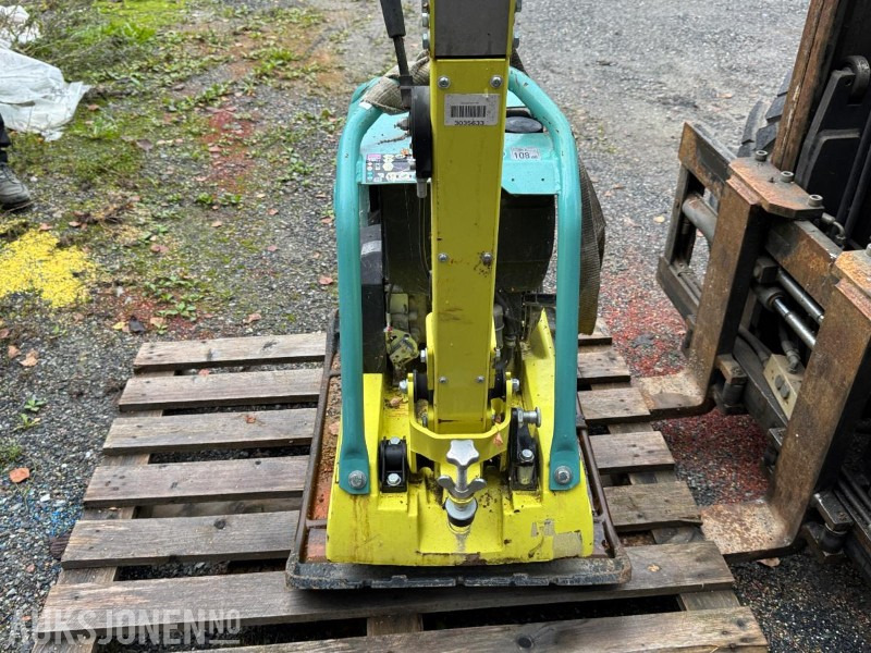 2022 AMMANN APR 40/60 HA vibroplate / 284kg - 碾压机:图5 2022 AMMANN APR 40/60 HA vibroplate / 284kg - 碾压机:图5