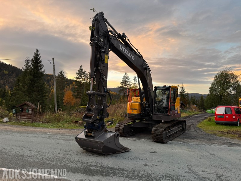 2022 Volvo ECR235EL gravemaskin – kun 15,8 timer – SMP tiltrotator, pusseskuffe og graveskuffe - 挖掘机:图2 2022 Volvo ECR235EL gravemaskin – kun 15,8 timer – SMP tiltrotator, pusseskuffe og graveskuffe - 挖掘机:图2