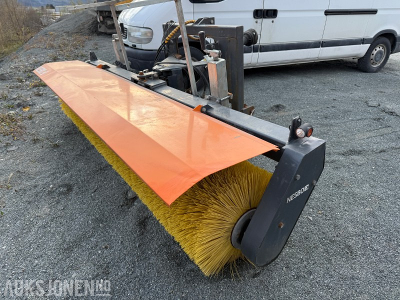 2024 Nesbo FM 2800 S – PTO-drevet kostemaskin - 建筑设备:图1 2024 Nesbo FM 2800 S – PTO-drevet kostemaskin - 建筑设备:图1