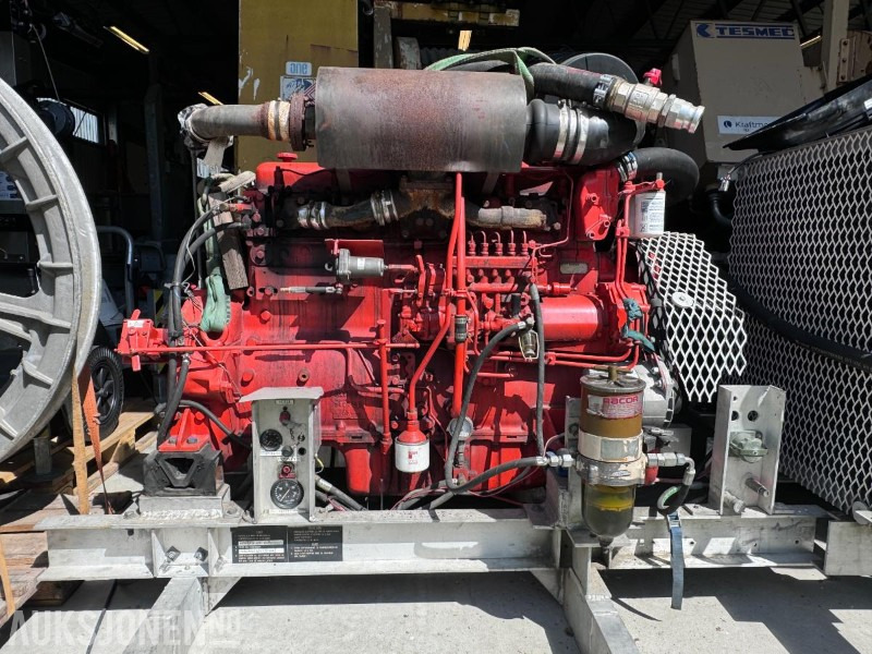 Adolf skruekompressor med Scania DS 11 05 - A11 industri motor og Atlas Copco trykktank - 建筑设备:图2 Adolf skruekompressor med Scania DS 11 05 - A11 industri motor og Atlas Copco trykktank - 建筑设备:图2