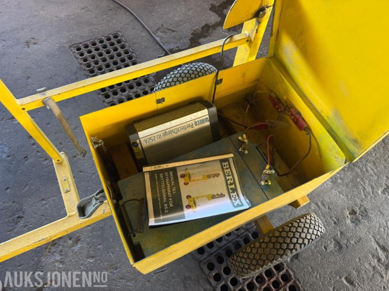 Berlex sett med trafikklys - 建筑设备:图5 Berlex sett med trafikklys - 建筑设备:图5