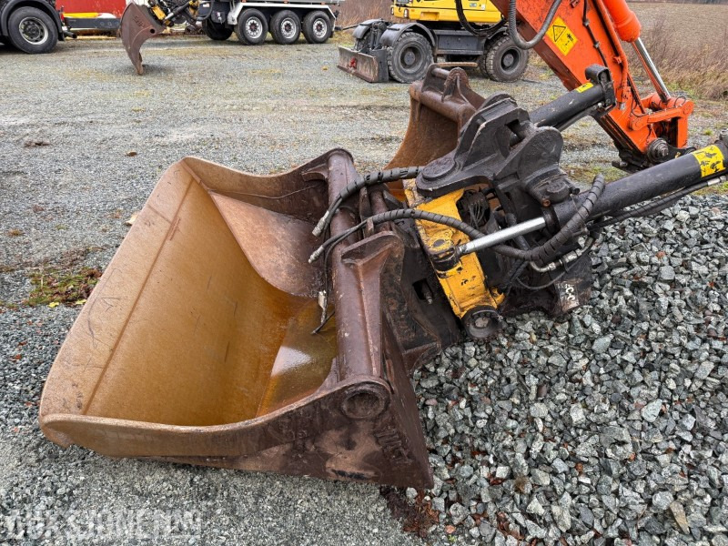 挖掘机 Hitachi ZX250 LC-6 EC223, GPS, Sentralsmøring, 2 skuffer, LED：图17