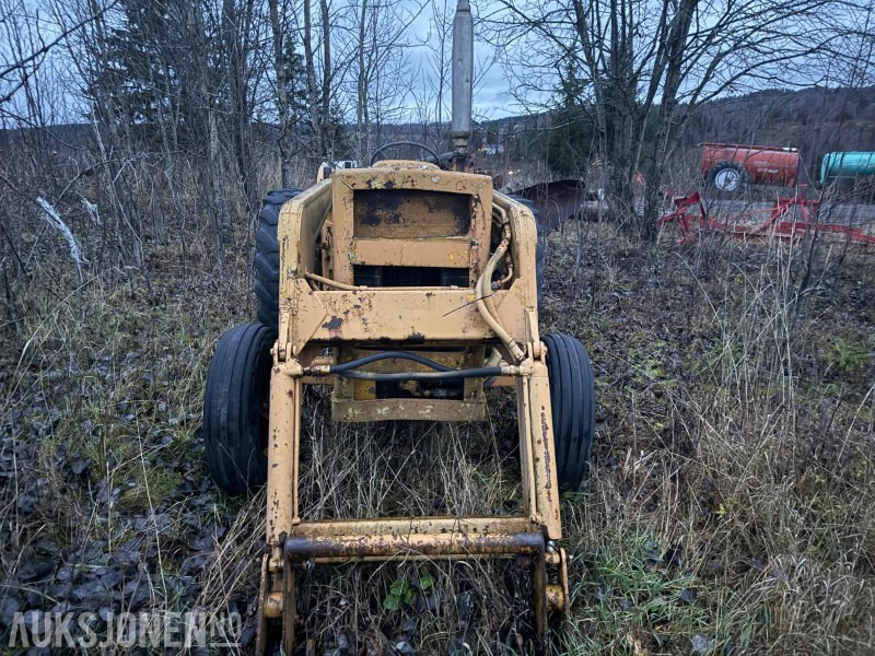 Massey Ferguson 3.165 m/laster - 拖拉机:图2 Massey Ferguson 3.165 m/laster - 拖拉机:图2