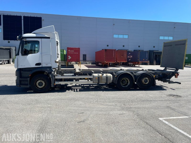 Mercedes-Benz Antos 2545 containerbil, baklem, euro 6, lav km - 集装箱运输车/ 可拆卸车身的卡车:图4 Mercedes-Benz Antos 2545 containerbil, baklem, euro 6, lav km - 集装箱运输车/ 可拆卸车身的卡车:图4
