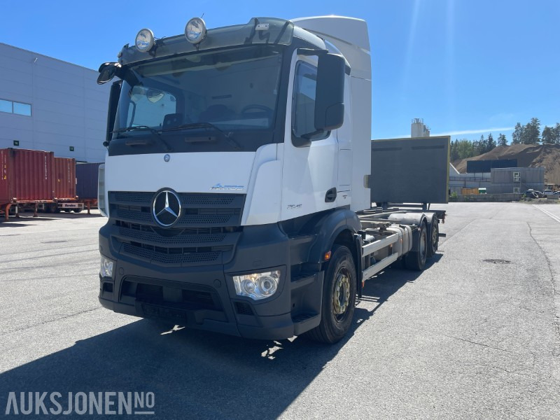 Mercedes-Benz Antos 2545 containerbil, baklem, euro 6, lav km - 集装箱运输车/ 可拆卸车身的卡车:图1 Mercedes-Benz Antos 2545 containerbil, baklem, euro 6, lav km - 集装箱运输车/ 可拆卸车身的卡车:图1