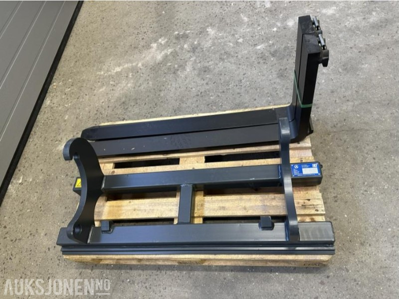 UBRUKT GA Pallegaffel 1200x1200, 2,5t, L30 feste - 附件 适用于 建筑机械:图1 UBRUKT GA Pallegaffel 1200x1200, 2,5t, L30 feste - 附件 适用于 建筑机械:图1