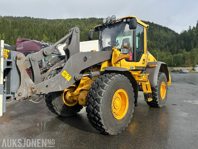 Volvo L90H HJULLASTER MED MYE UTSTYR - 7247 TIMER - 轮式装载机:图2 Volvo L90H HJULLASTER MED MYE UTSTYR - 7247 TIMER - 轮式装载机:图2