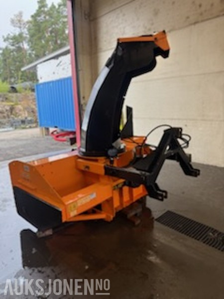 Westbjørn S-2450 MKIV vendbar snøfreser - 农业机械:图4 Westbjørn S-2450 MKIV vendbar snøfreser - 农业机械:图4