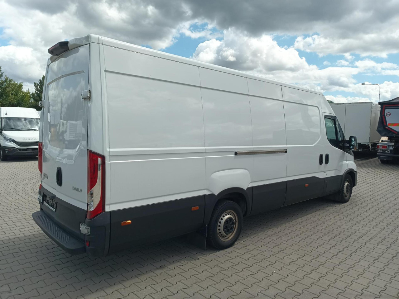 IVECO Daily 35S16A8V 租赁 IVECO Daily 35S16A8V：图10