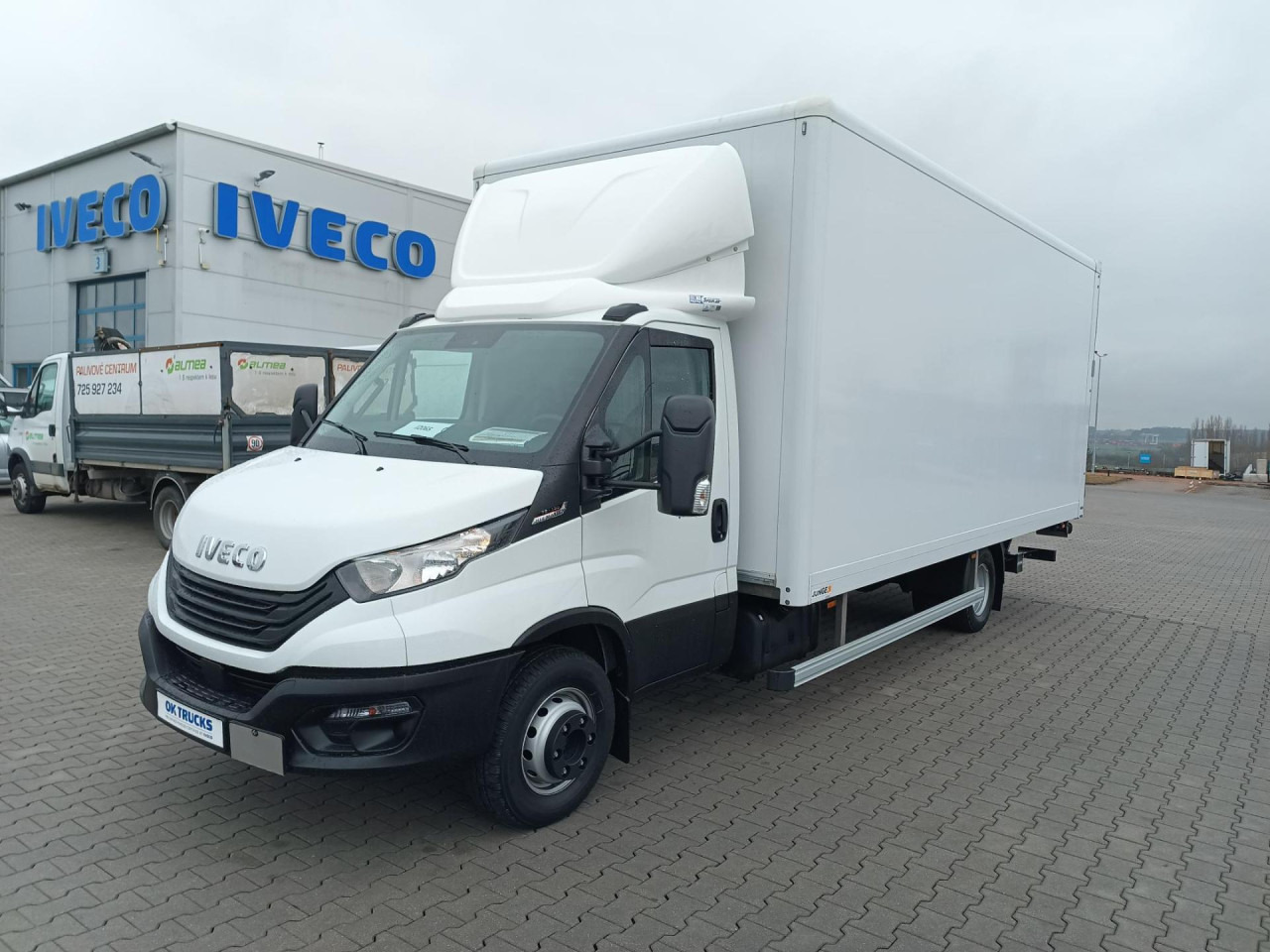 IVECO Daily 70C18A8P - 厢式货车:图1 IVECO Daily 70C18A8P - 厢式货车:图1