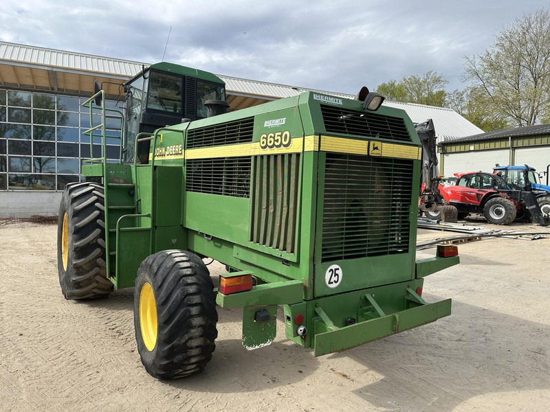 John Deere 6650 FOR PARTS - 饲料收割机:图3 John Deere 6650 FOR PARTS - 饲料收割机:图3