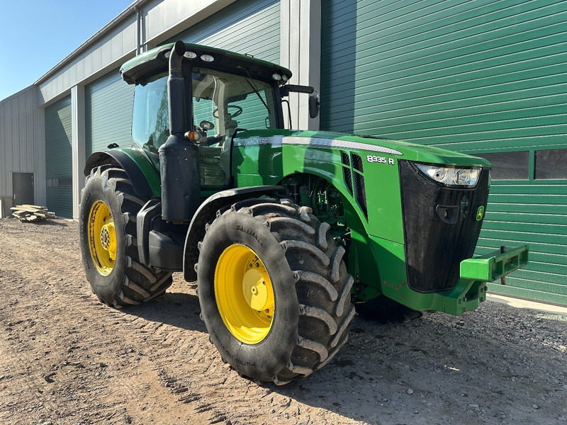 John Deere 8335 R POWERSHIFT - 拖拉机:图2 John Deere 8335 R POWERSHIFT - 拖拉机:图2
