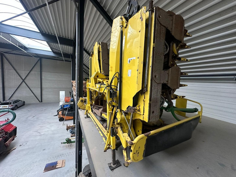 Kemper 390 CORN HEADER | 12 ROW | FRONT WHEEL - 饲料收割机:图3 Kemper 390 CORN HEADER | 12 ROW | FRONT WHEEL - 饲料收割机:图3