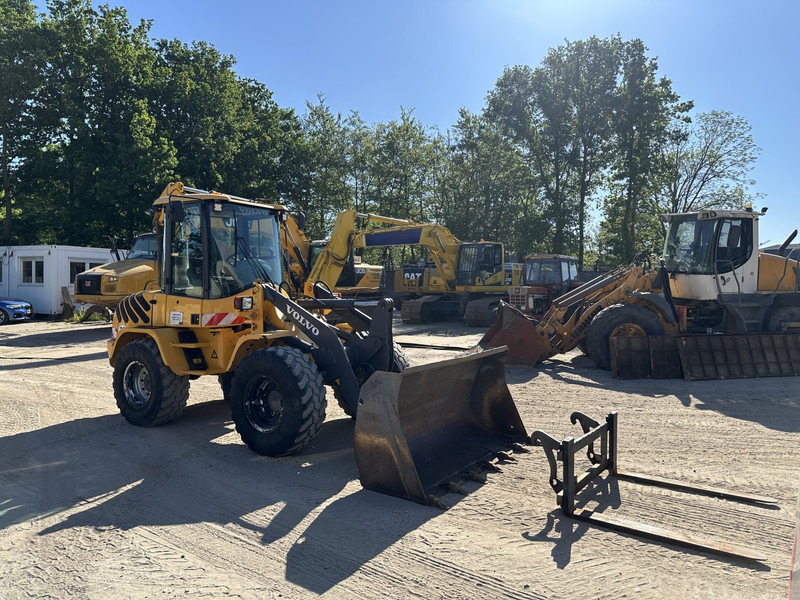 Volvo L 35 B - Z / S German machine - Bucket & Forks - 轮式装载机:图2 Volvo L 35 B - Z / S German machine - Bucket & Forks - 轮式装载机:图2