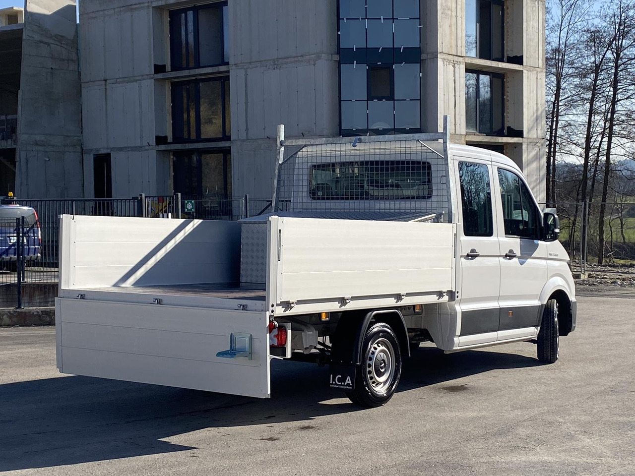 MAN TGE 3.180 DOKA 1+6 3640MM | OFFENE PRITSCHE + ALU KOFFER AUF DER PRITSCHE - 平板货车:图1 MAN TGE 3.180 DOKA 1+6 3640MM | OFFENE PRITSCHE + ALU KOFFER AUF DER PRITSCHE - 平板货车:图1
