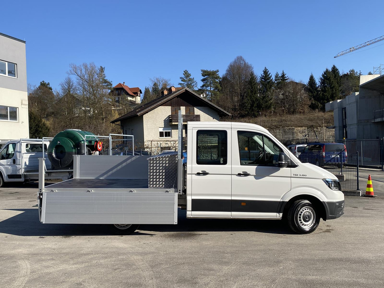 MAN TGE 3.180 DOKA 1+6 3640MM | OFFENE PRITSCHE + ALU KOFFER AUF DER PRITSCHE - 平板货车:图3 MAN TGE 3.180 DOKA 1+6 3640MM | OFFENE PRITSCHE + ALU KOFFER AUF DER PRITSCHE - 平板货车:图3