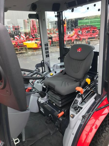 Massey Ferguson MF 1735 M HC - 紧凑型拖拉机:图5 Massey Ferguson MF 1735 M HC - 紧凑型拖拉机:图5