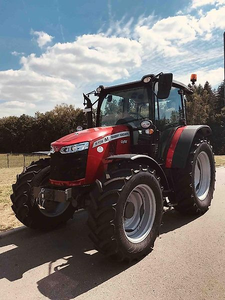 Massey Ferguson MF 5709 M Dyna-4 - 拖拉机:图1 Massey Ferguson MF 5709 M Dyna-4 - 拖拉机:图1