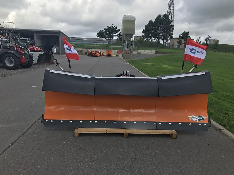 WinTec T_III-320 3P - 推雪板:图1 WinTec T_III-320 3P - 推雪板:图1