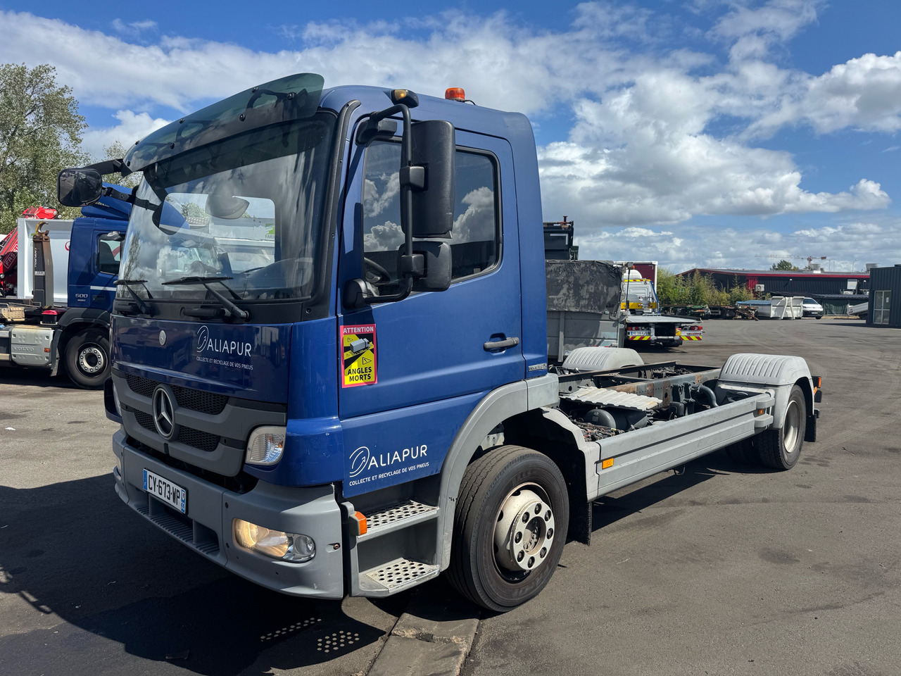 MERCEDES-BENZ atégo - 驾驶室底盘卡车:图3 MERCEDES-BENZ atégo - 驾驶室底盘卡车:图3