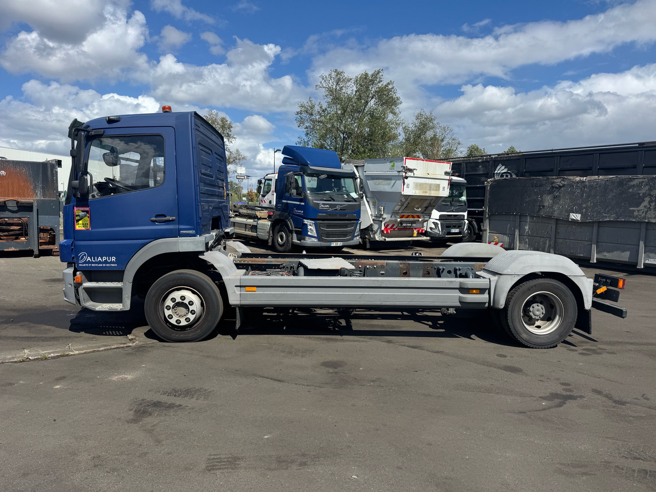 MERCEDES-BENZ atégo - 驾驶室底盘卡车:图2 MERCEDES-BENZ atégo - 驾驶室底盘卡车:图2