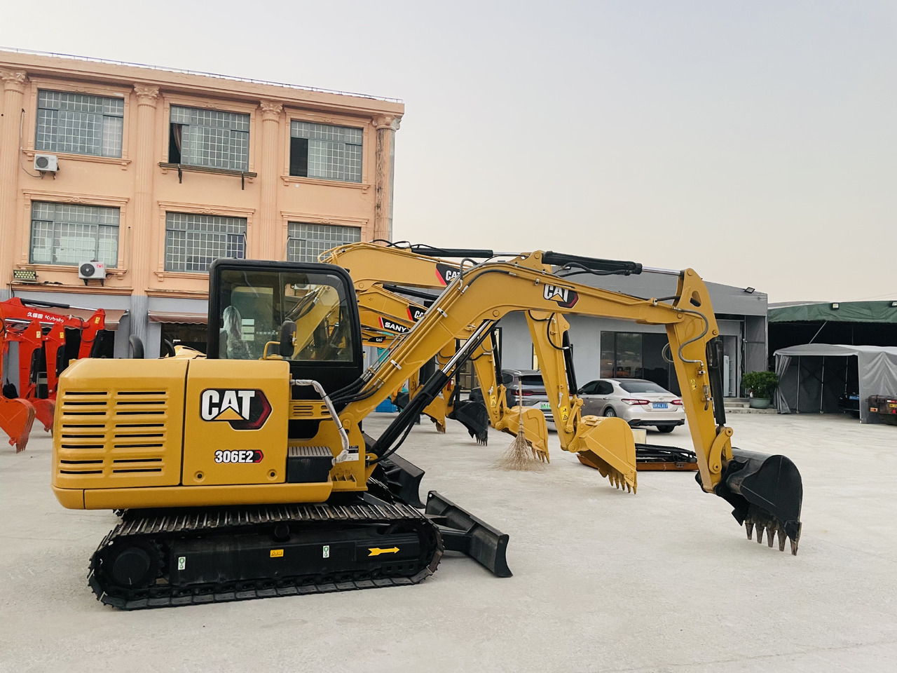 Caterpillar 306 Used Excavator 306E 306E2 6 Ton Mini Excavator Doosan DH55 DH60 DX60 Hyundai 60 High Quality Excavators on Sale - 小型挖掘机:图5 Caterpillar 306 Used Excavator 306E 306E2 6 Ton Mini Excavator Doosan DH55 DH60 DX60 Hyundai 60 High Quality Excavators on Sale - 小型挖掘机:图5