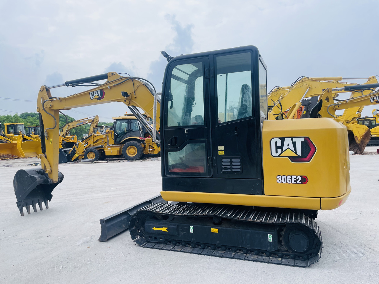 Caterpillar 306 Used Excavator CAT 306D 306E 3062 6 Ton Crawler Excavators Doosan DH60 DX60 Hyundai 60 for Sale - 小型挖掘机:图3 Caterpillar 306 Used Excavator CAT 306D 306E 3062 6 Ton Crawler Excavators Doosan DH60 DX60 Hyundai 60 for Sale - 小型挖掘机:图3