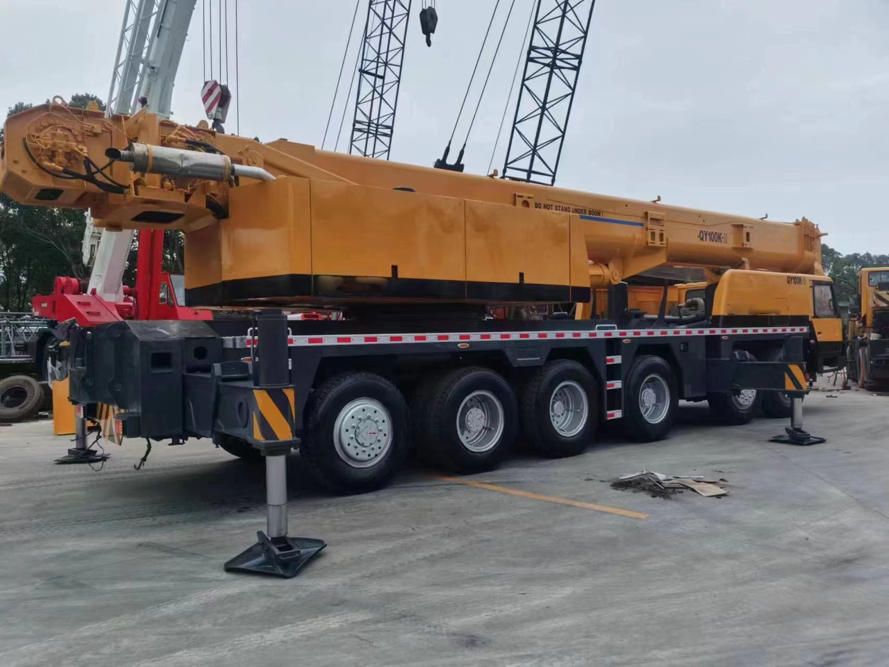 XCMG 100 Ton Used Truck Crane QY100K-II with High Quality for Sale - 移动式起重机:图5 XCMG 100 Ton Used Truck Crane QY100K-II with High Quality for Sale - 移动式起重机:图5