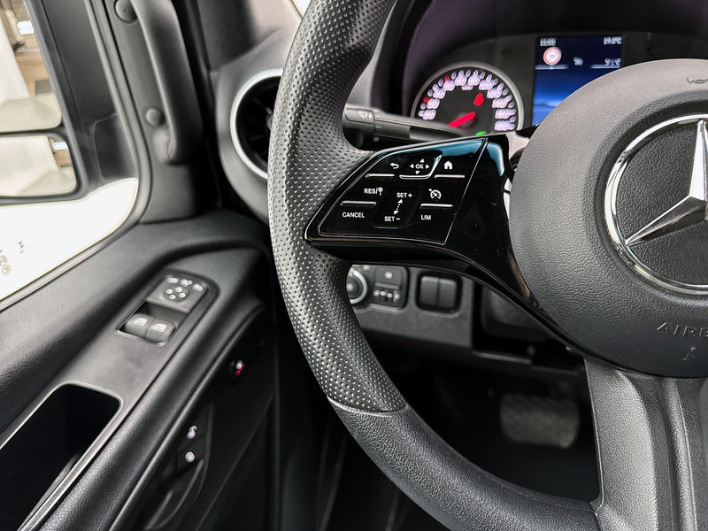 紧凑型面包车 Mercedes-Benz Sprinter 317 1.9 CDI L3H2 Pro Achteruitrijcamera Stoelverwarming Cruise Control Betimmering:图9 紧凑型面包车 Mercedes-Benz Sprinter 317 1.9 CDI L3H2 Pro Achteruitrijcamera Stoelverwarming Cruise Control Betimmering:图9
